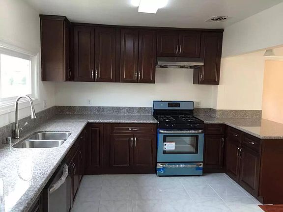 2nd image of 411 N Moore Ave