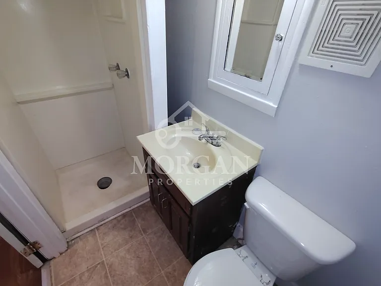 2214 Central Ave #2 — Photo 4