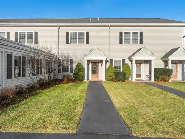 200 Cato St APT 5, Woonsocket, RI 02895