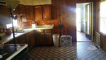 5th image of 33519 Pearl St