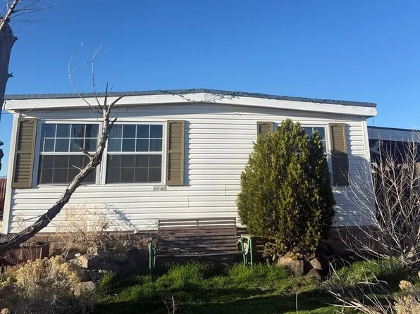 5735 Pegasus Dr, Sun Valley, NV 89433