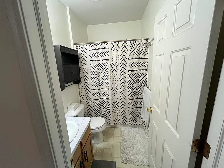 1021 Maiden Ln — Photo 21