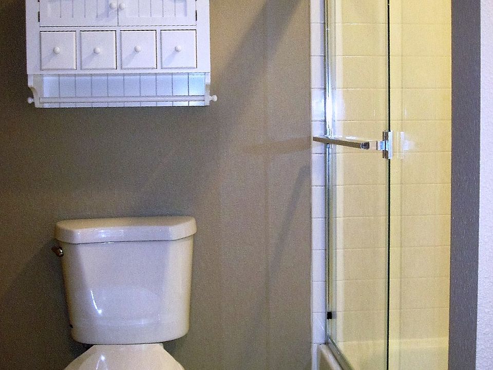 1st image of 122 99th Street Ct E