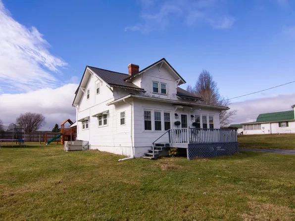 143 2nd St, Lewisburg, WV 24901