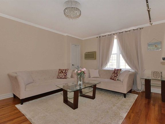 3rd image of 172-06 Crocheron Ave