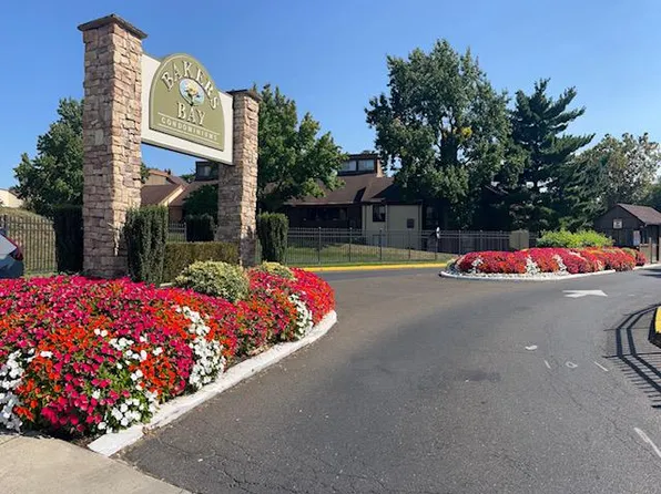 5009 S Convent Ln #244, Philadelphia, PA 19114