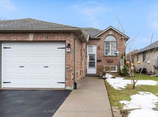 11 Jefferson Ct W, Welland, ON L3C7G5