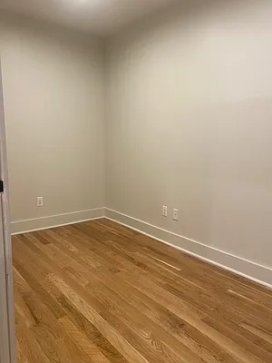 Rented by Ozymandius Realty | media 10