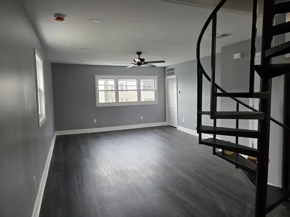 136 Fulton Ave, Jersey City, NJ 07305
