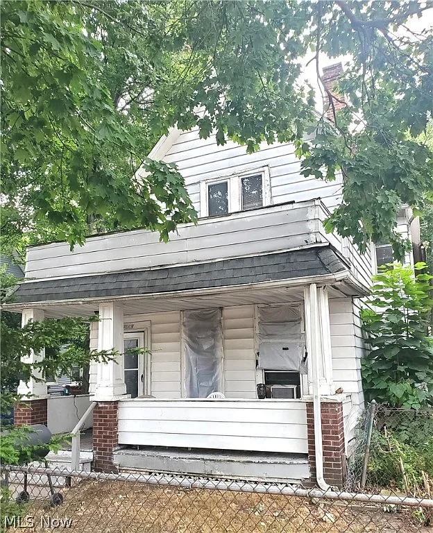 2171 W 96th St photo 1
