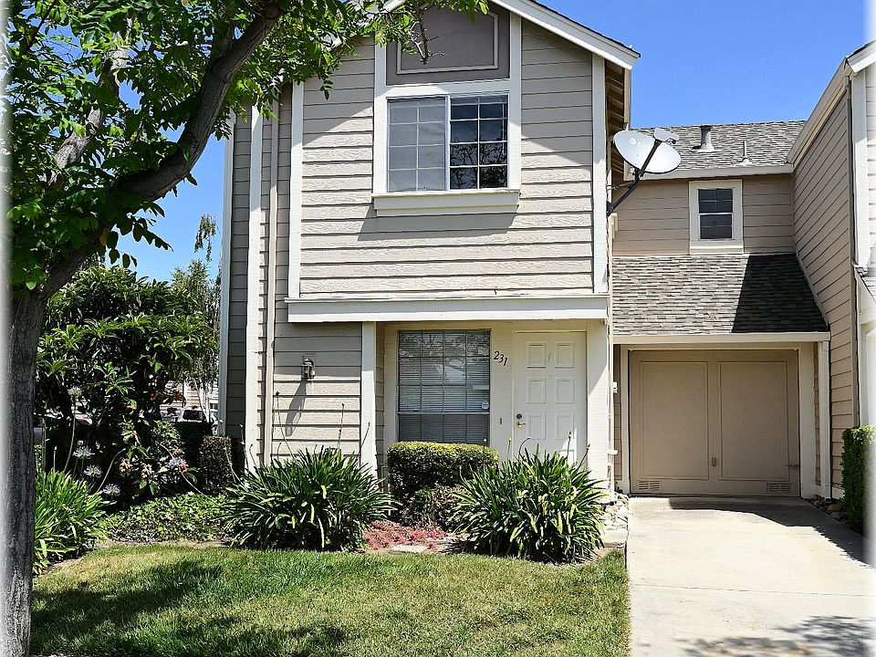 1st image of 231 Banana Grove Ln