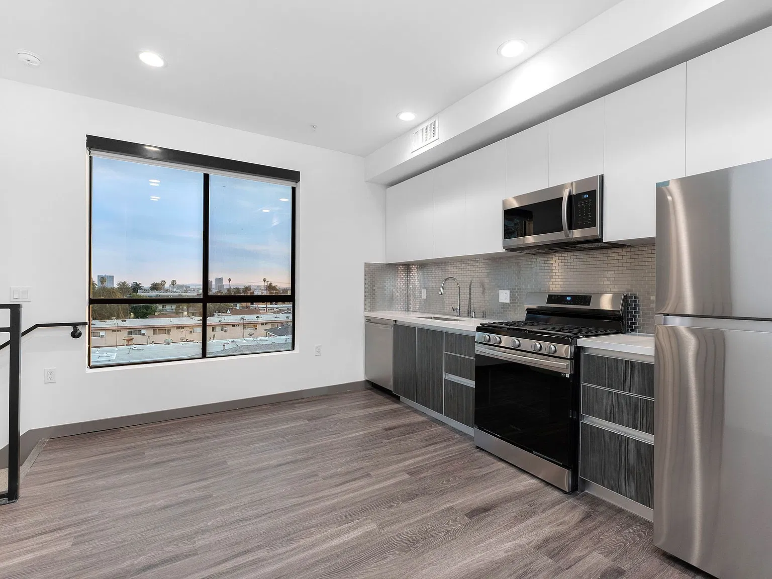 2 bed, 1020 sqft, $2,895 — Photo 1
