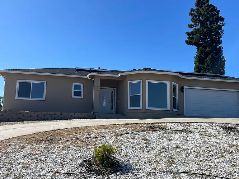620 Circlewood Dr — Photo 1