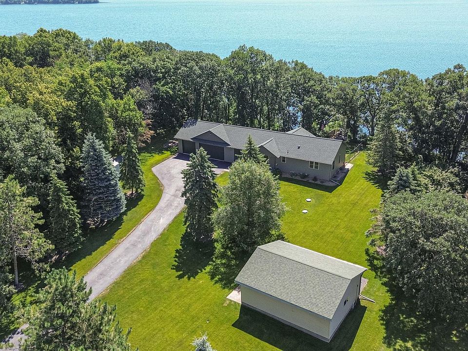 1st image of 44118 Blackjack Dr