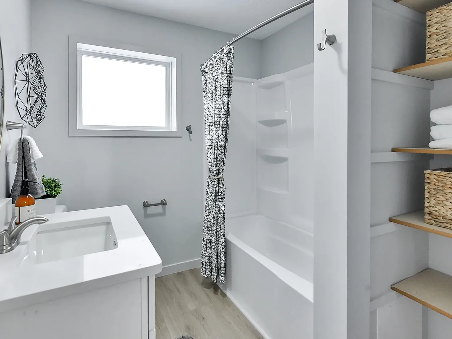 2 bed, 1050 sqft, $1,195 — Photo 4