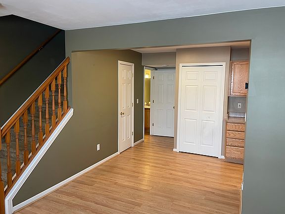 4th image of 29872 Donna Ln
