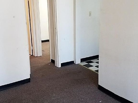 2nd image of 382 Forest Ave #382A