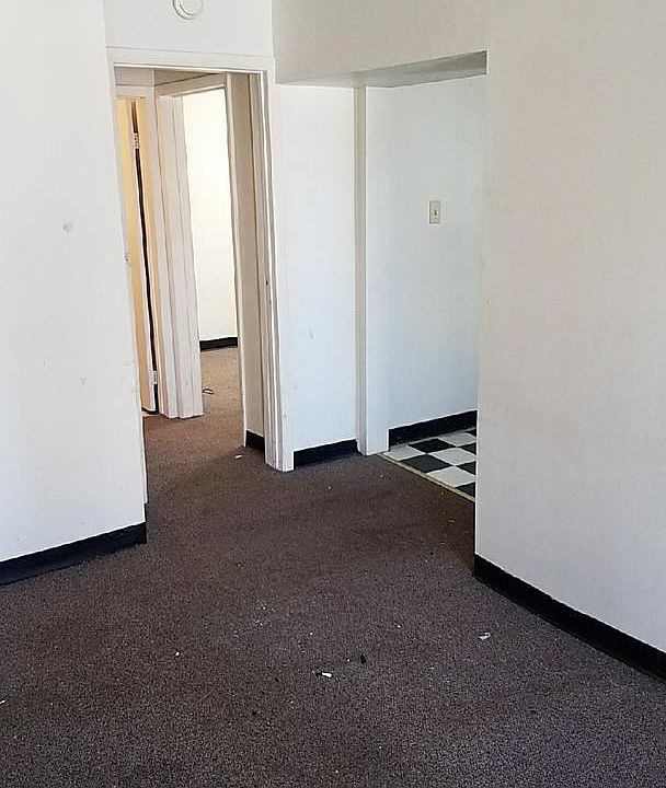 2nd image of 382 Forest Ave #382B