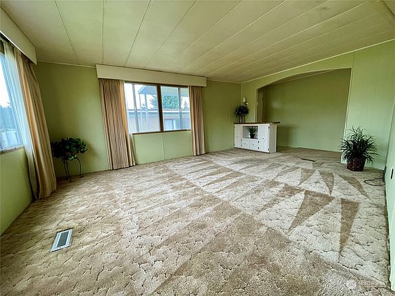 4th image of 1415 Alonda Lane NE