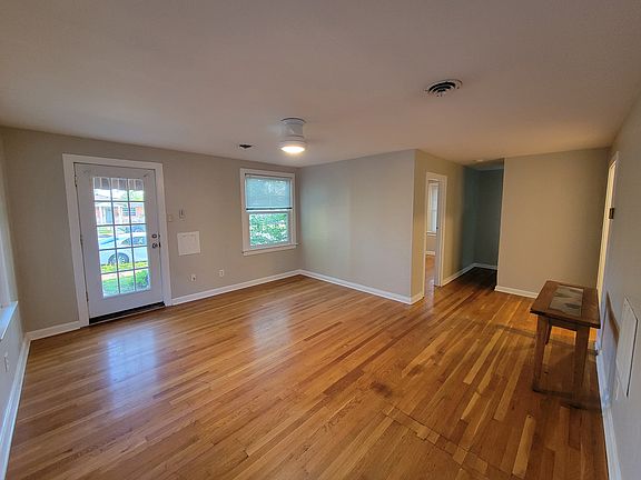 4th image of 6971 Lansdowne Ave