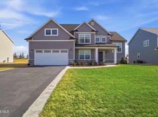 136 Barton Creek Dr, Perrysburg, OH 43551