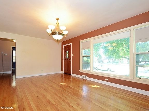 2nd image of 9506 Crawford Ave