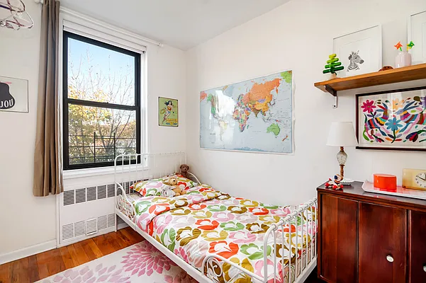 Sold by Compass | media 17