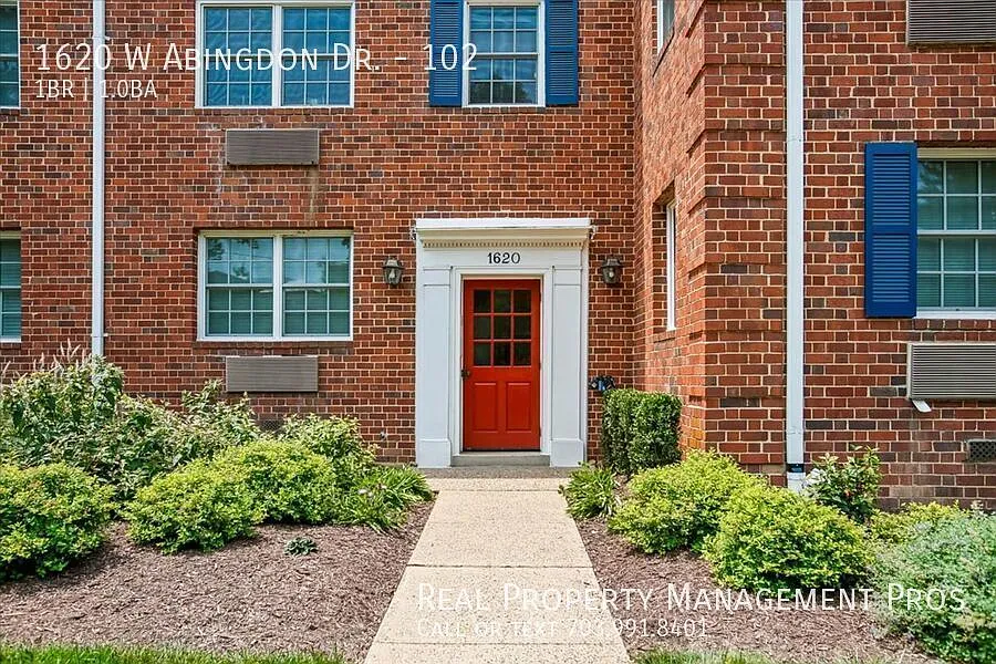 Adorable and update condo! Close to Old Town Pubs and shopping!! — Photo 2