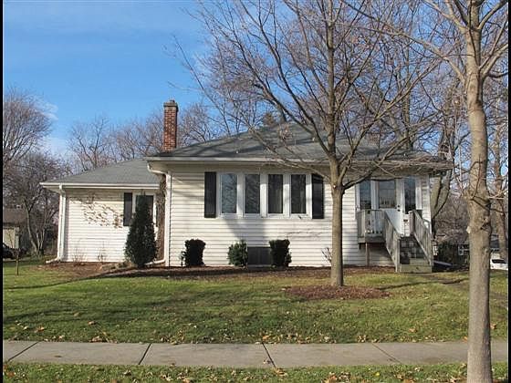 1st image of 176 N Villa Ave