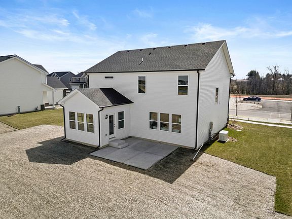 2nd image of 18804 Sapphire St