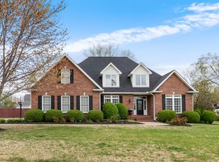 142 Indian Hills Dr, Clarksville, TN 37043