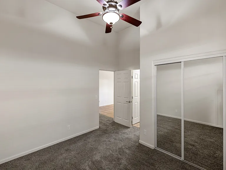 414 Larkin St #17 — Photo 12