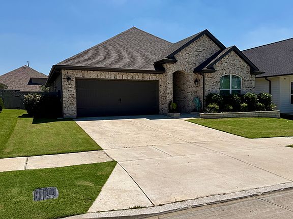 2nd image of 2413 Stella Ln
