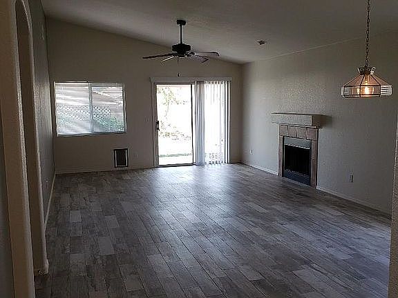 2nd image of 2050 W Cholla Vista Dr