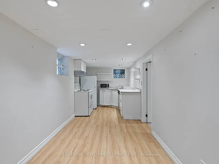 363 Strathmore Blvd — Photo 32