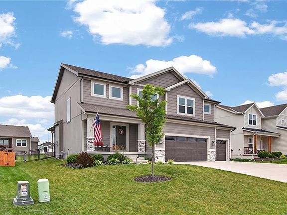2nd image of 4404 SW Grindstone Cir