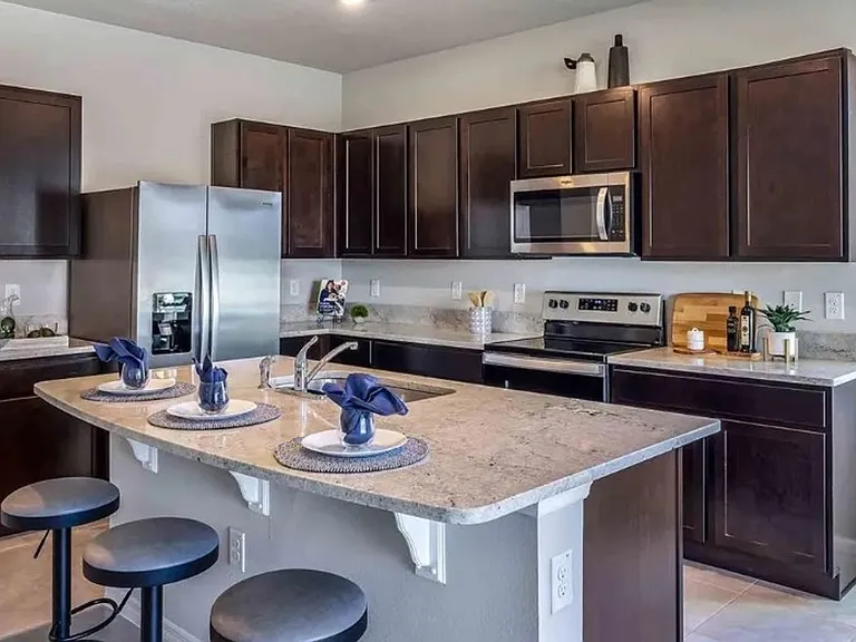 1401 Colt Creek Pl — Photo 4