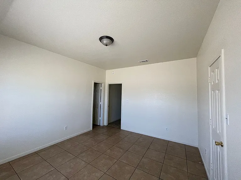 2609 Vernice Loop — Photo 16