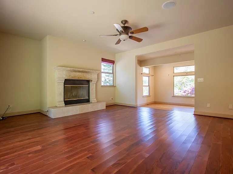 120 Misty Ct — Photo 8