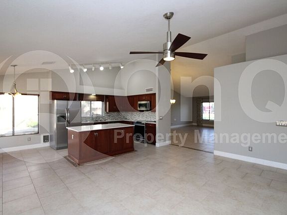 4th image of 2517 S Essex