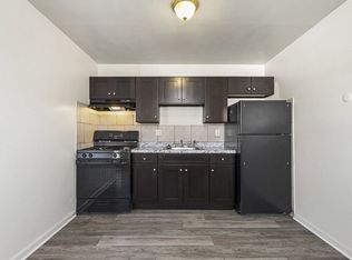 921 W Spencer St #A-01, Philadelphia, PA 19141
