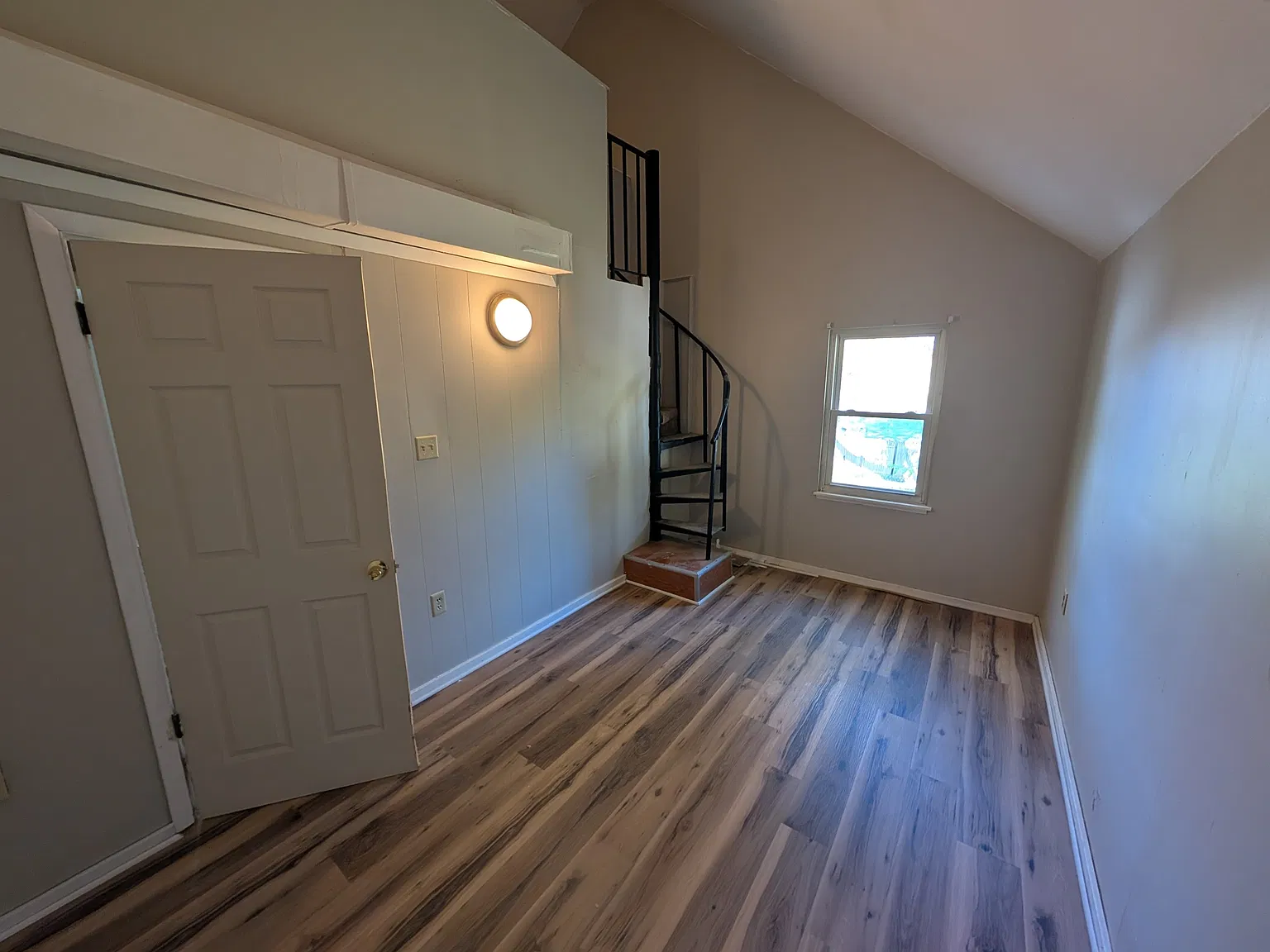 7706 Elton Ave. Cleveland, OH 44012 - 2 — Photo 1