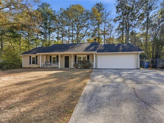 127 Springbrook Dr, Auburn, GA 30011