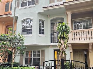 2702 Ravella Way, Palm Beach Gardens, FL 33410
