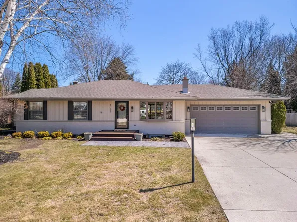 4013 North 47th PLACE, Sheboygan, WI 53083