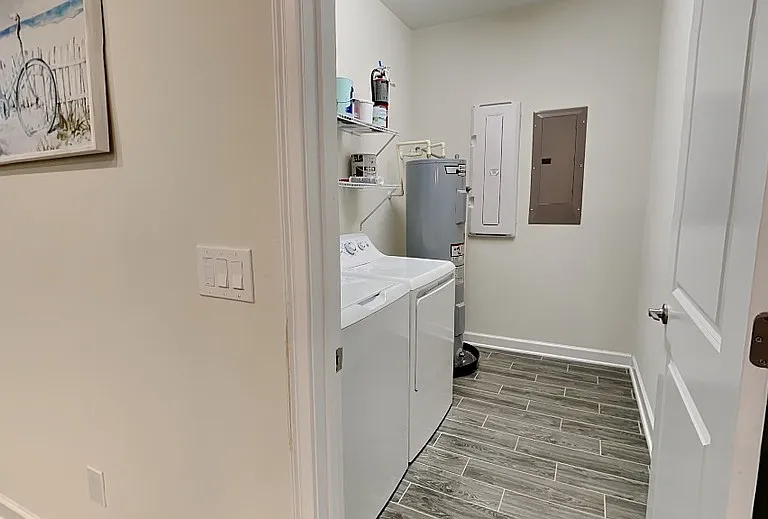 11713 Fiction Ave — Photo 22