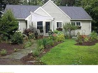 28 Whittemore Cove Rd, Raymond, ME 04071