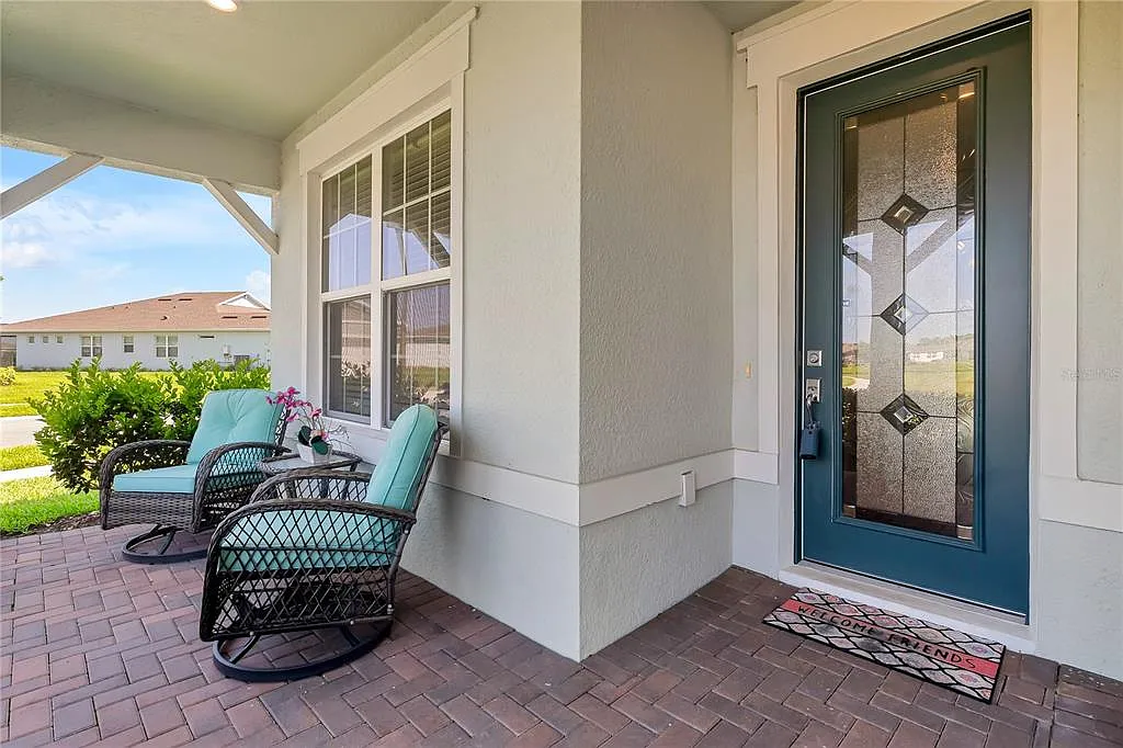 4 bed, 3.0 bath, 2761 sqft, $2,895 — Photo 2