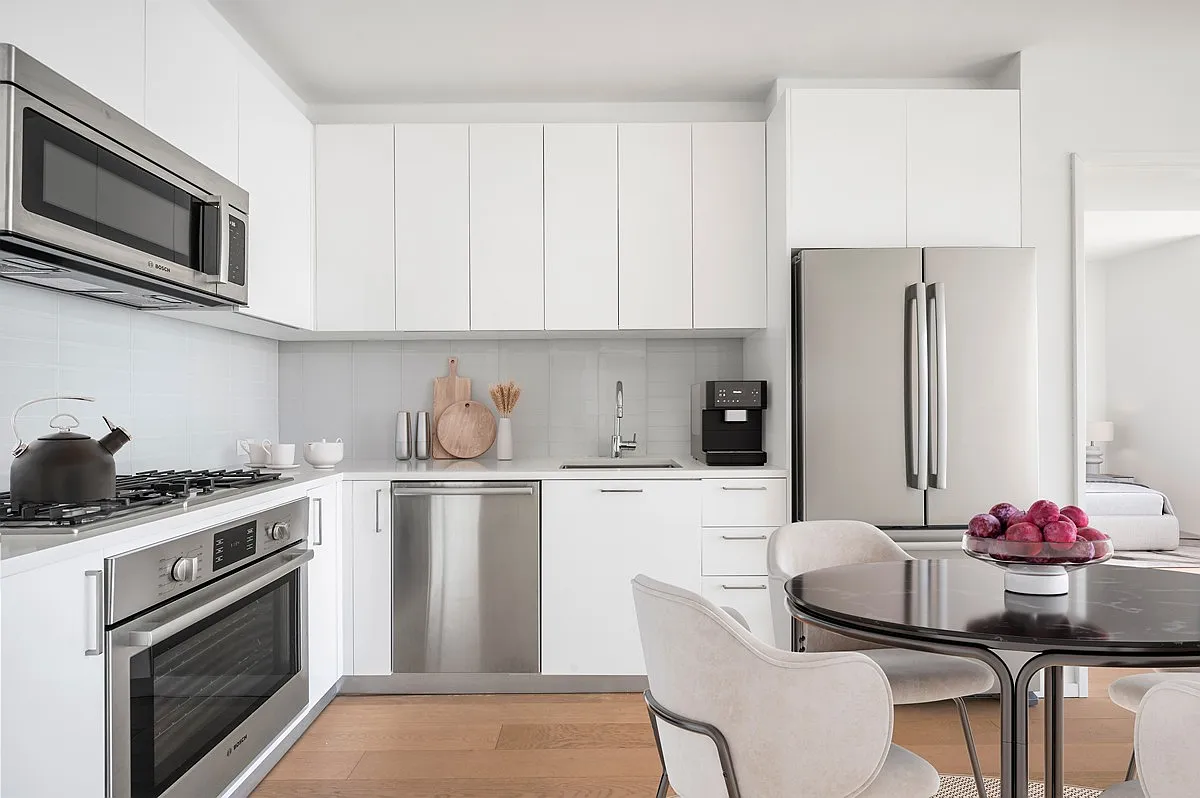 685 First Avenue — Photo 3