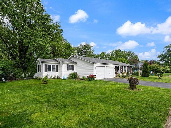 4th image of 6401 Peardale Rd E